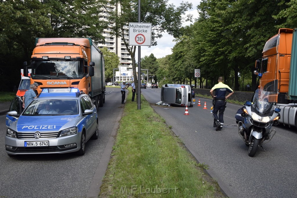 VU LKW PKW Koeln Riehl An der Schanz P11.JPG - Miklos Laubert